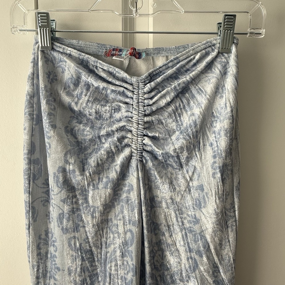 dreamy pastel velvet flare pants from Urban Outfitters XS - Picture 3 of 5